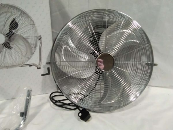 lot 671 45cm (18″) fan air circulator - Image 3