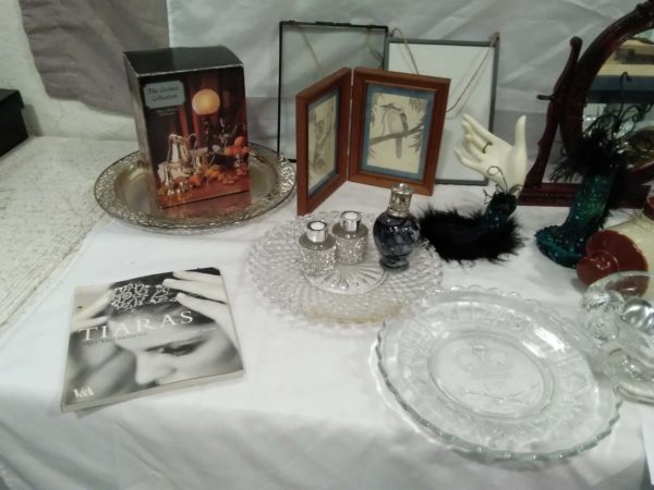 lot 677 mixed items, lamp, mirror, glass jelly moulds, bed warmer etc - Image 3