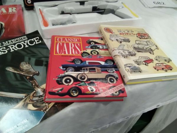 lot 681 Gecko crossbow & car related books - Image 3