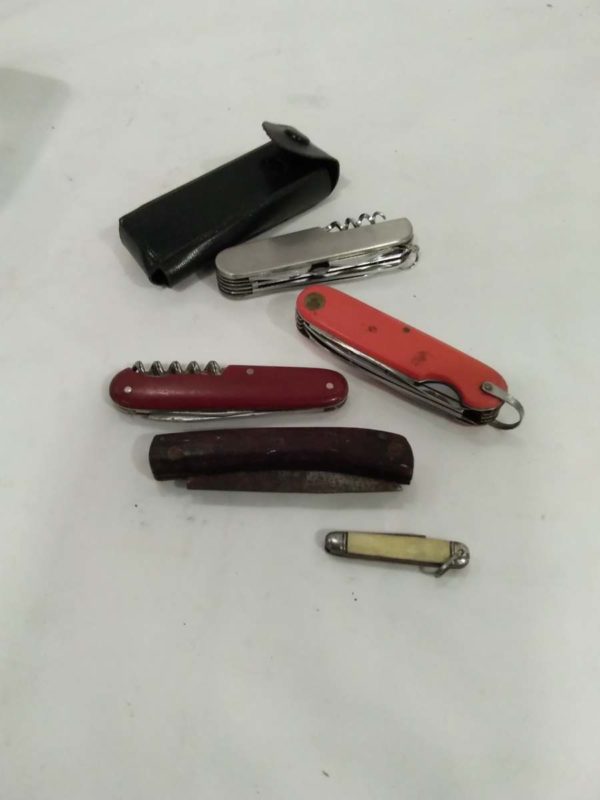 lot 687 penknives x5