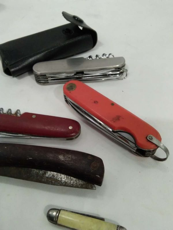 lot 687 penknives x5 - Image 3