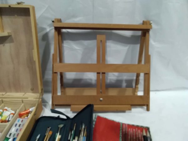 lot 708 Artist items, easels, brushes, pencils, paints - Image 6