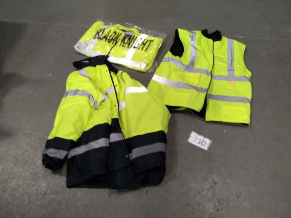 lot 710  work ware, jacket, body warmer, fleece size 2XL