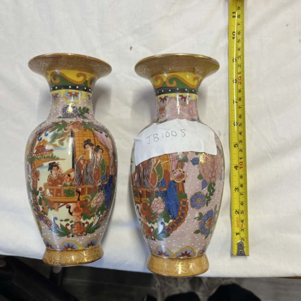 LOT 1008- TWO JAPANESE STYLE VASES 8 INCHES INCHES HIGH(FFORESTFACH) - Image 5