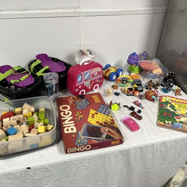 Lot 1032 – Collection Of Childrens Toys (Collection Fforestfach)