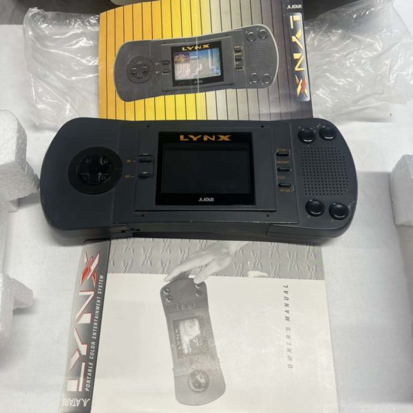 1014 – Rare Vintage Atari Lynx Console + Games (Collection Fforestfach) - Image 4