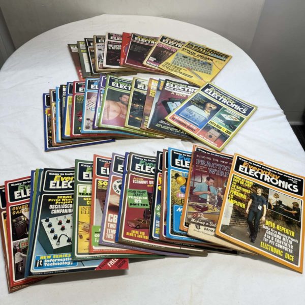 1061 – Everyday Electronics Magazines 1980’s (Collection Fforestfach)