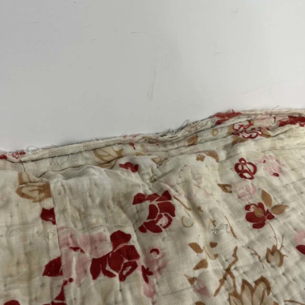 1070 – Eiderdown Blanket/Throw Good For Patchwork (Fforestfach Collection) - Image 2