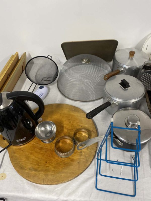 1034 – Mixed Kitchenalia + Metalware (Collection Fforestfach) - Image 4