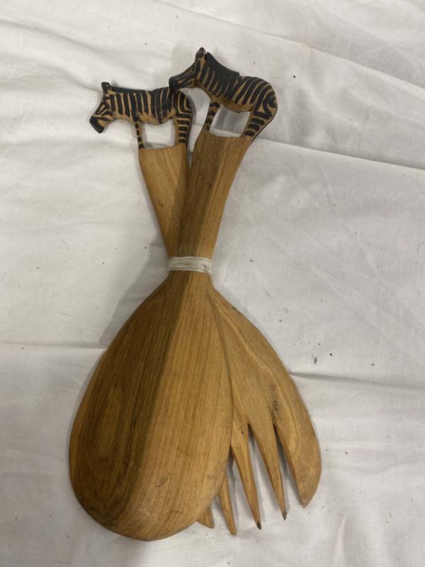 DD2013-SET OF CARVED WOOD SPOON AND FORK WITH ZEBRA - Image 2