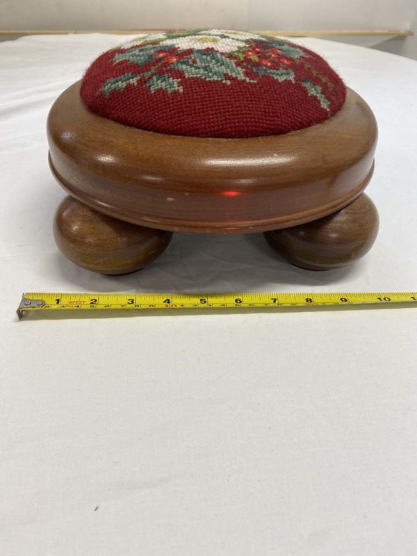 1011 – Vintage Small Round Red Tapestry Footstool Made In West Cross (Collection Fforestfach) - Image 4