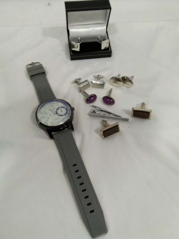 lot 132 gentlemans cufflinks & Ermido watch