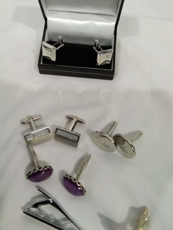 lot 132 gentlemans cufflinks & Ermido watch - Image 3