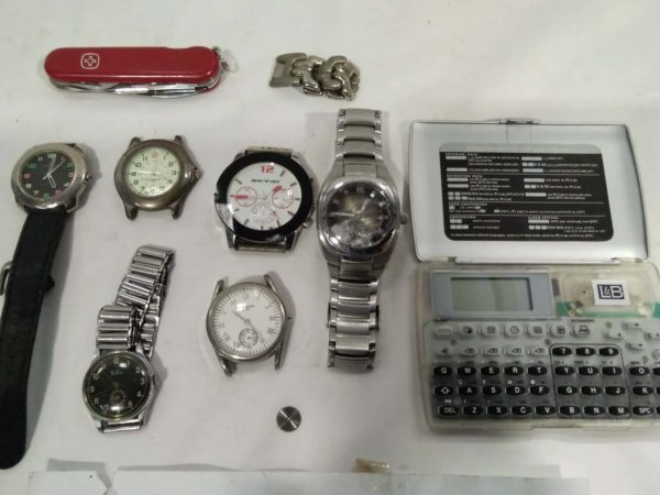 lot 169 watches, watch faces, penknife, electronic organiser - Image 2