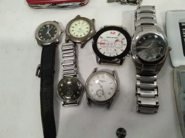 lot 169 watches, watch faces, penknife, electronic organiser - Image 5