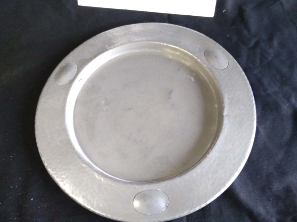 lot 185 arts & Crafts hammered pewter plate - Image 4