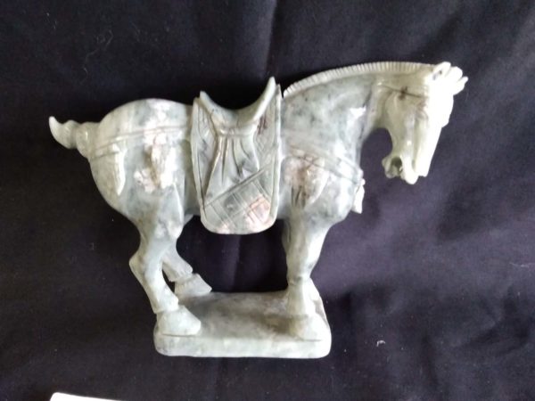 lot 190 heavy Chinese carved hardstone figure of a horse - Image 2