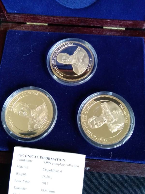 lot 199 cased gold plated year of the 3 kings proof coin set - Image 3