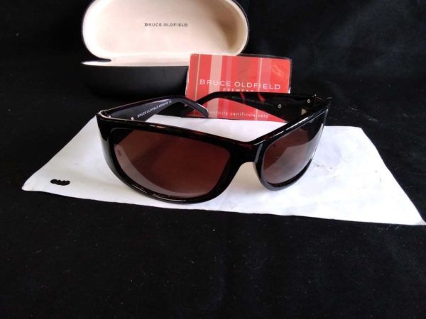 lot 201 cased Bruce Oldfield sunglasses - Image 5