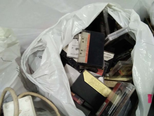 lot 233 tapes, soap dispensers, electrical item, clock etc - Image 6