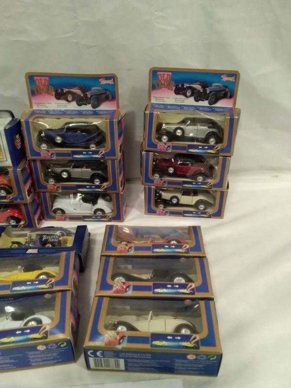 lot 236 Die cast model Vehicles inc Matchbox - Image 4