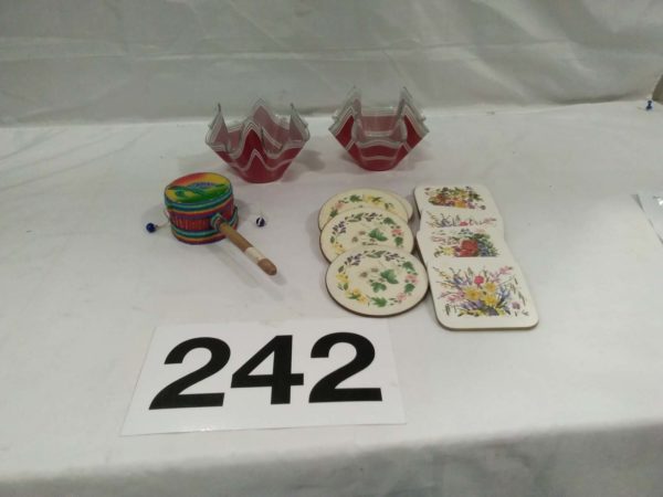 lot 242 pair of handkerchief vases, drum & coaster sets x 2