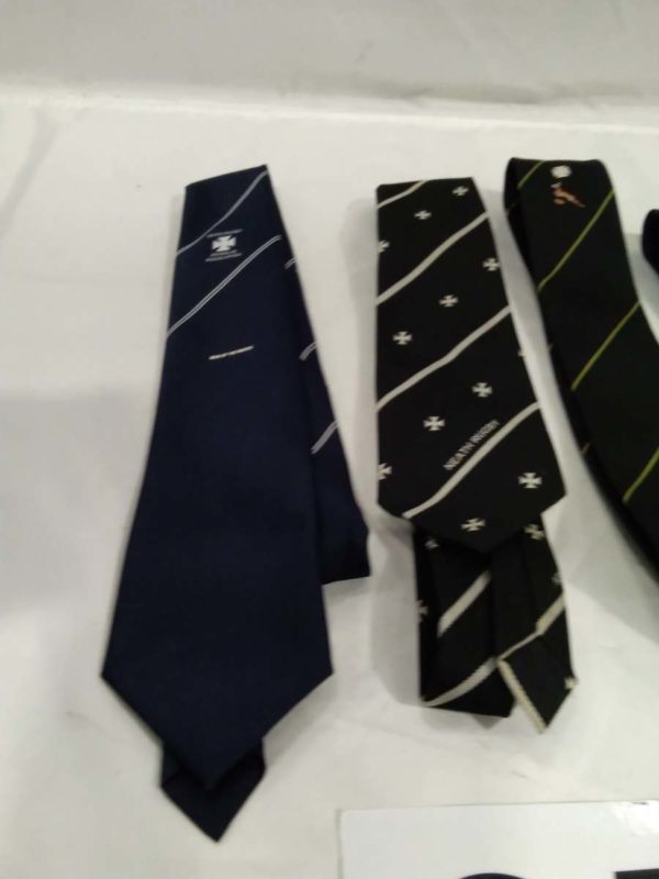 lot 250 4 x gents ties including sports related - Image 5