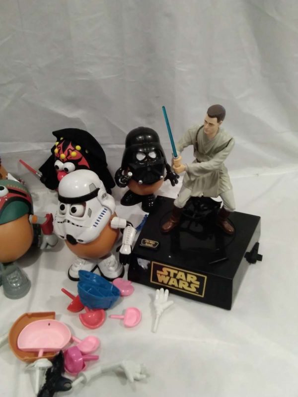 lot 257 Star Wars figures including Mr Potato Head - Image 8