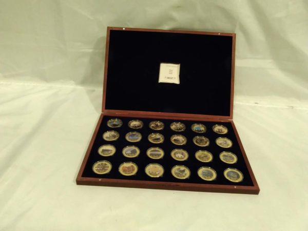 lot 261 complete boxed set of ‘Titanic’ coins in presentation case