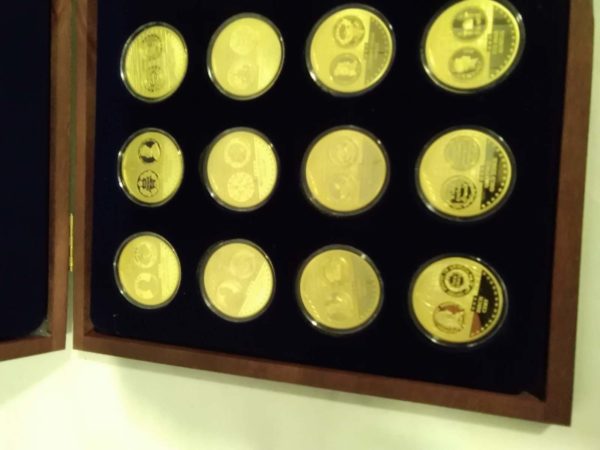 lot 262 complete boxed set of ‘Most Expensive  Coins of the World’  in presentation case - Image 5