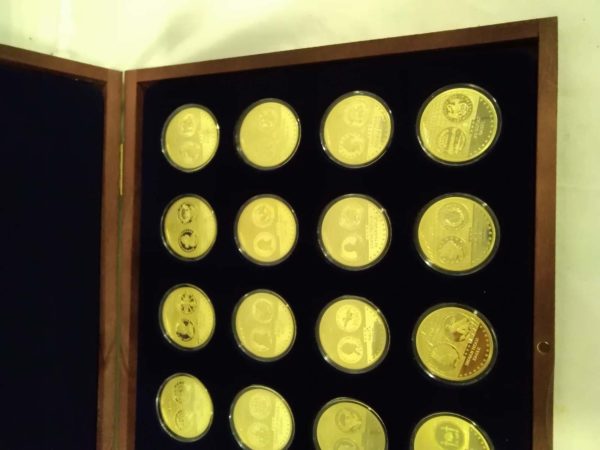 lot 262 complete boxed set of ‘Most Expensive  Coins of the World’  in presentation case - Image 3