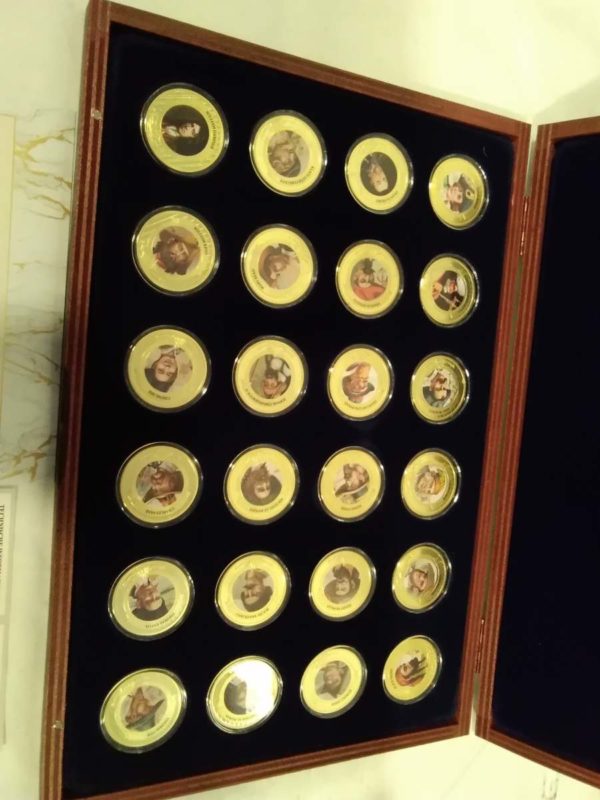 lot 263 complete boxed set of ‘Pirates of the Oceans’ coins in presentation case - Image 6