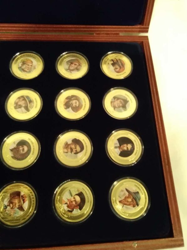 lot 263 complete boxed set of ‘Pirates of the Oceans’ coins in presentation case - Image 3