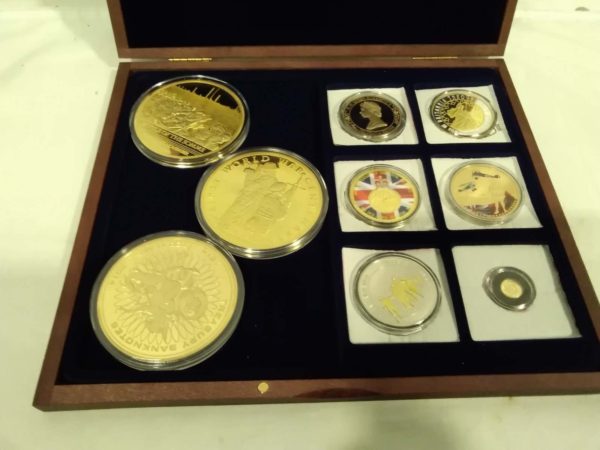 lot 265 complete boxed set of ‘100 years Remembrance Day’ coins in presentation case with cert - Image 5