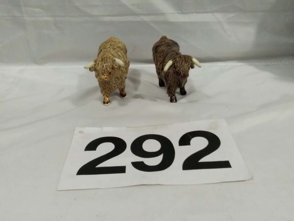 lot 292 2x ceramic higland bull figures - Image 2