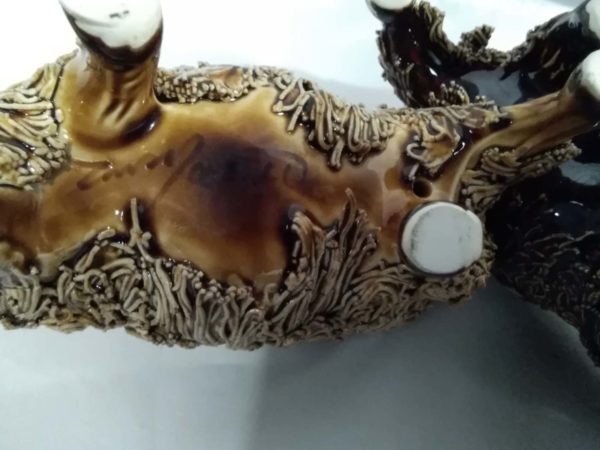 lot 292 2x ceramic higland bull figures - Image 4