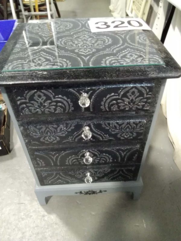 lot 320 painted drawers - Image 2