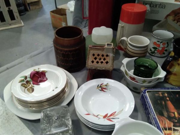 lot 350 mid-century & 50’s Glass & pottery - Image 5