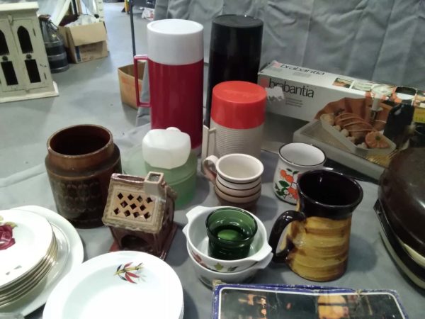 lot 350 mid-century & 50’s Glass & pottery - Image 3