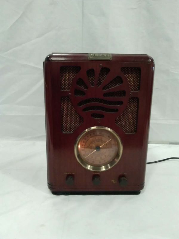 lot 359 Bush Vintage design ( modern radio)