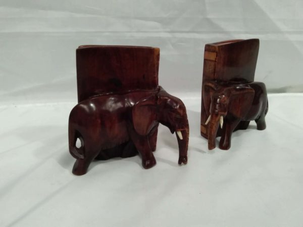 lot 361 elephant book ends - Image 5