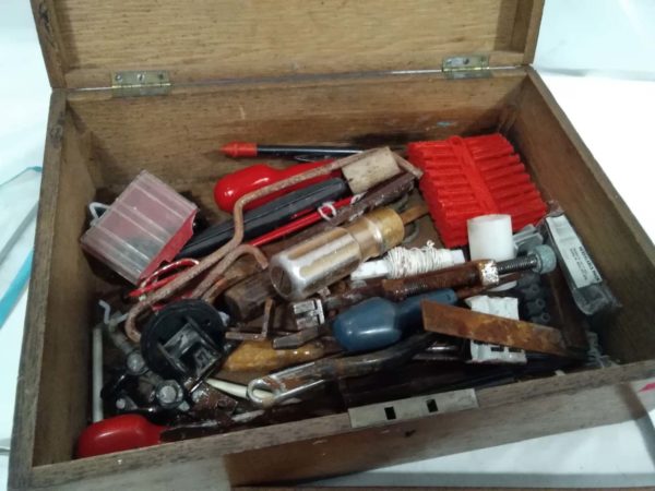 lot 369 mixed wooden of box including tools & pen knifes etc - Image 6