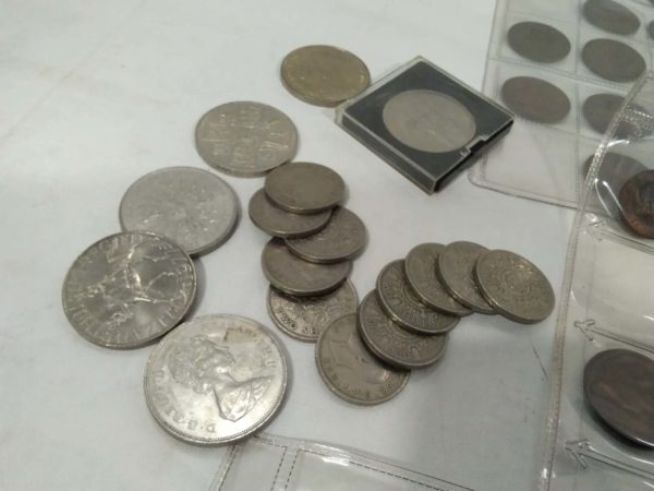 lot 379 quantity of old coins - Image 5