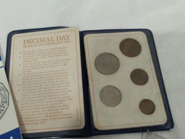 lot 387 assorted coins British & foreign, badges & medal - Image 4