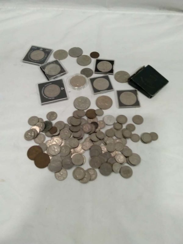 lot 389 commemorative coins ,shilling’s, sixpence’s ,five pence’s