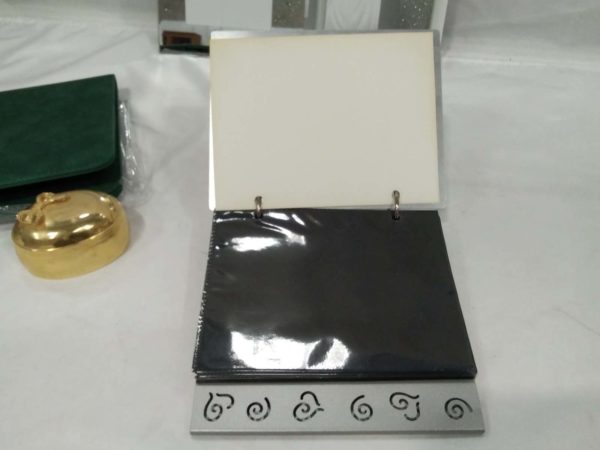 lot 414 photo frames, trinket boxes, etc. - Image 9