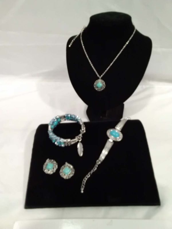 lot 436 2 x turquoise tone bracelets, pair of earrings & pendant