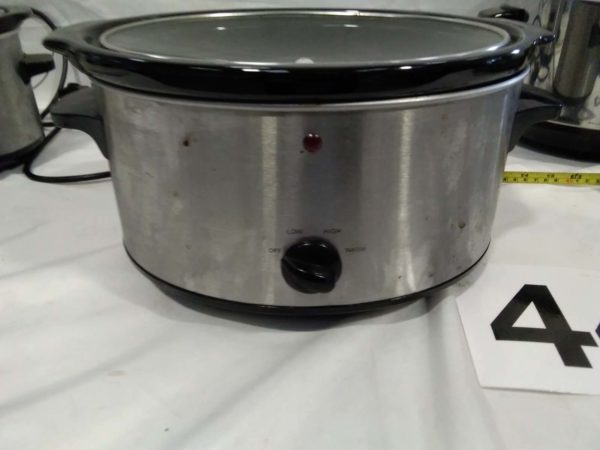 lot 447 3 x slow cookers, extension leads & furniture transport set - Image 6