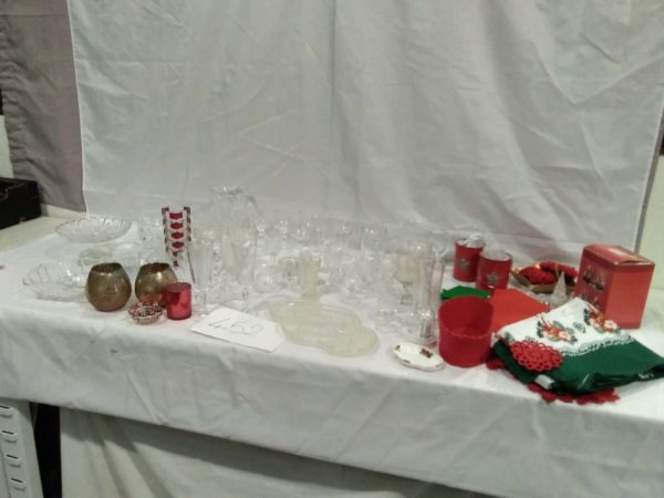 lot 452 various glassware & Christmas items