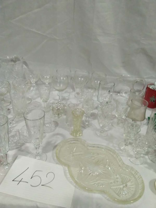 lot 452 various glassware & Christmas items - Image 6